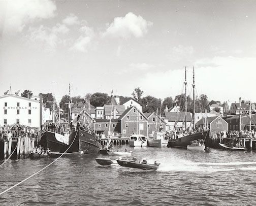 Motor boat races at Fisheries Exhibition (Nova Scotia Archives)